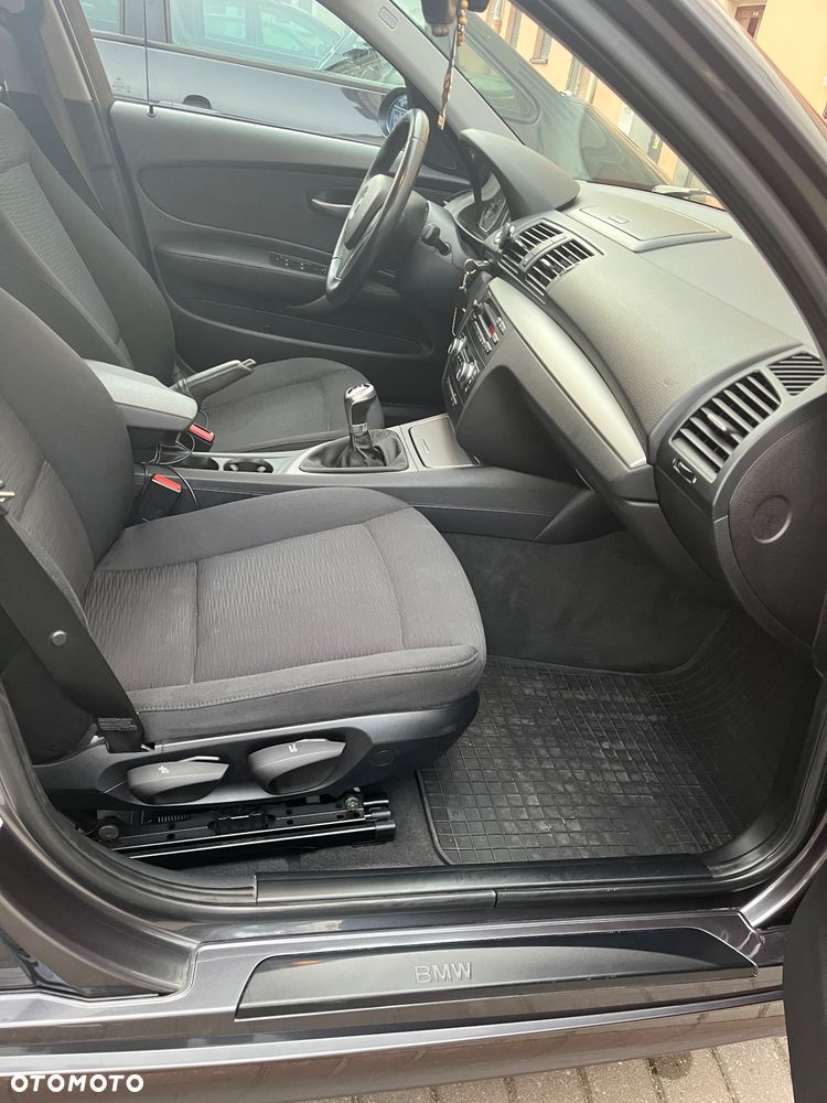 BMW Seria 1 - 15