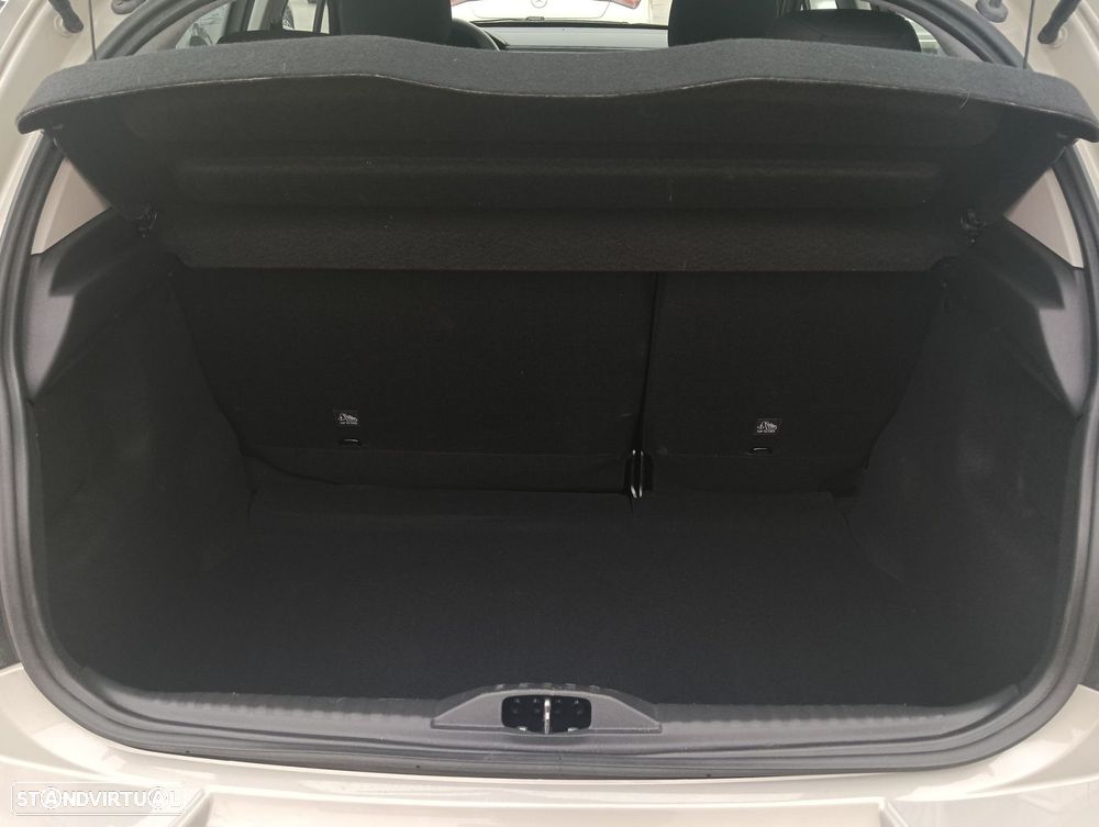 Citroën C3 1.2 PureTech Plus - 26