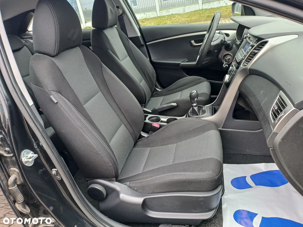 Hyundai i30 1.4 Fifa World Cup Edition - 13