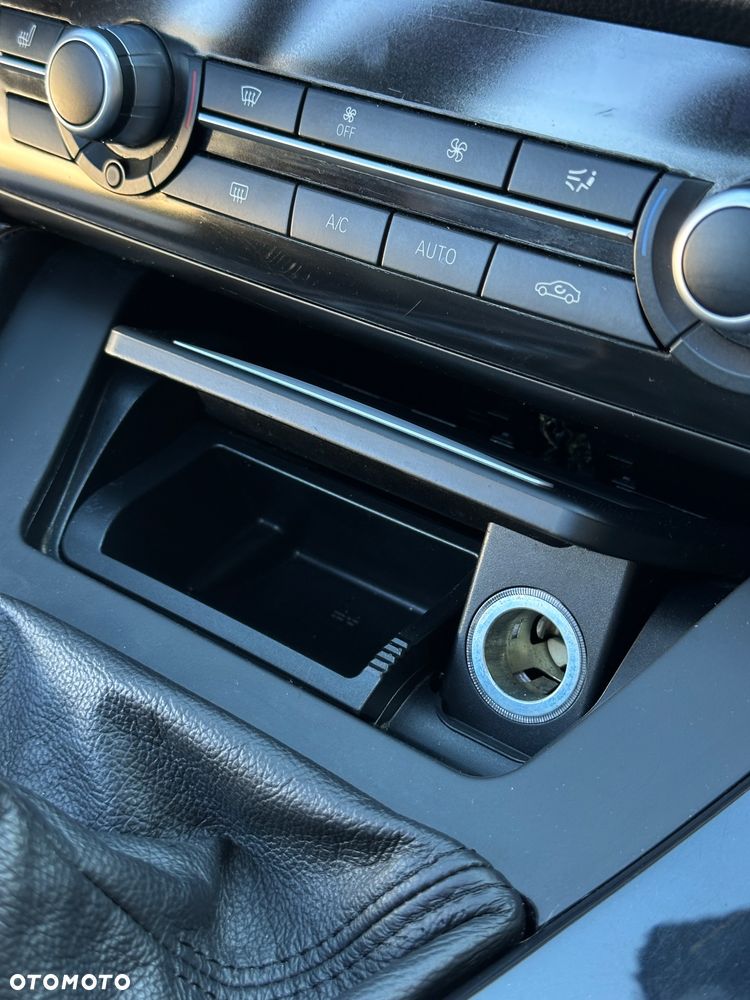 BMW Seria 5 520d Luxury Line - 30