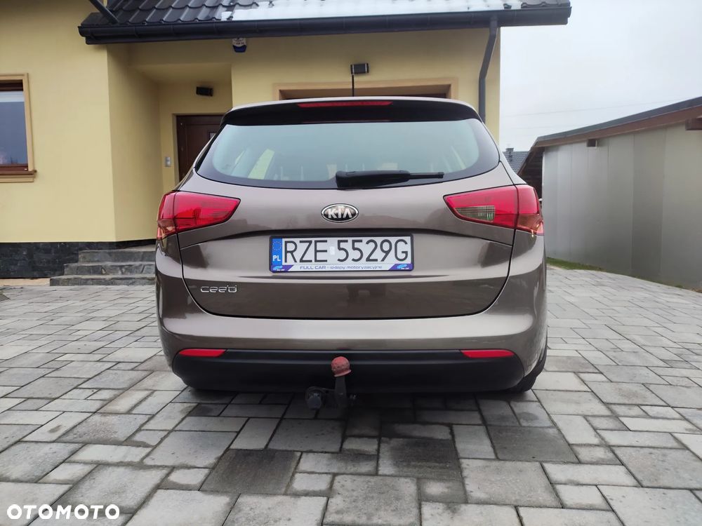 Kia Ceed 1.4 CVVT Dream Team Edition - 5