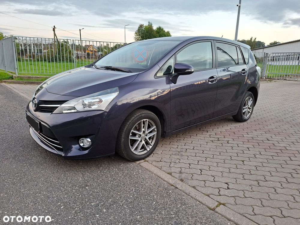 Toyota Verso - 1