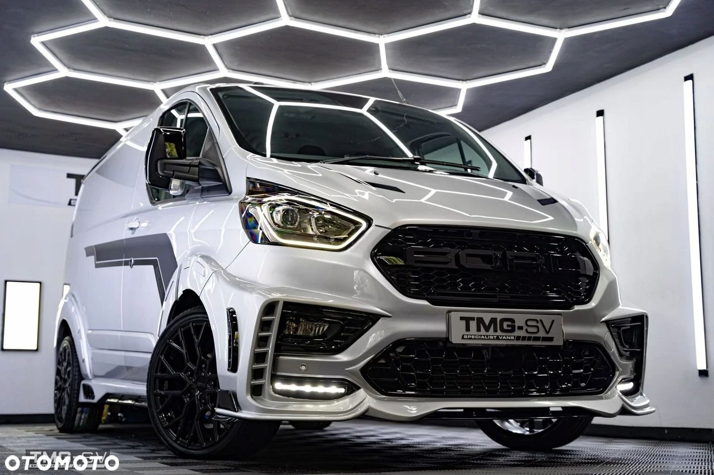 FORD TRANSIT CUSTOM BODY KIT - SWB 2018 - 2024 NOWOŚĆ - 2