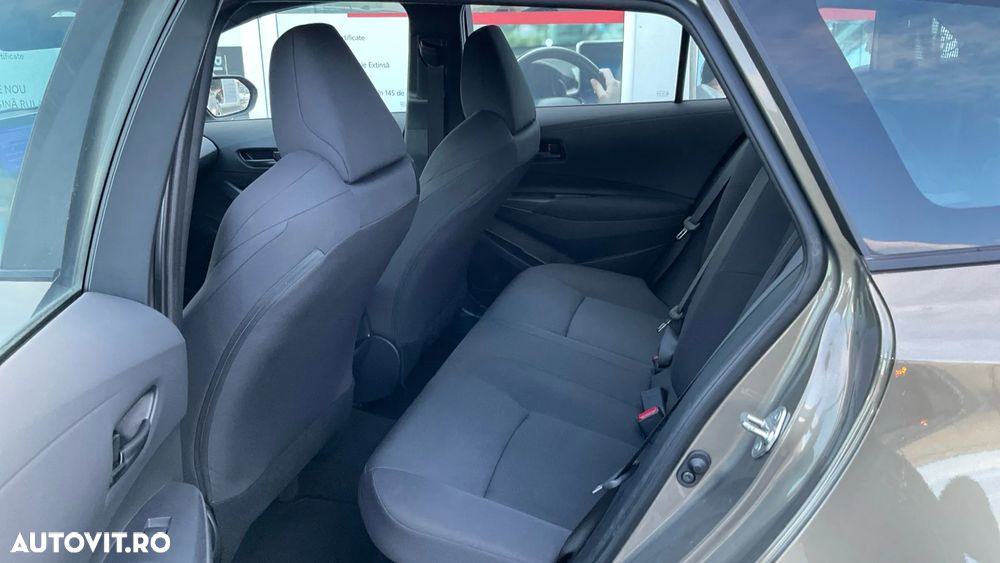 Toyota Corolla 1.8 Business Edition - 15