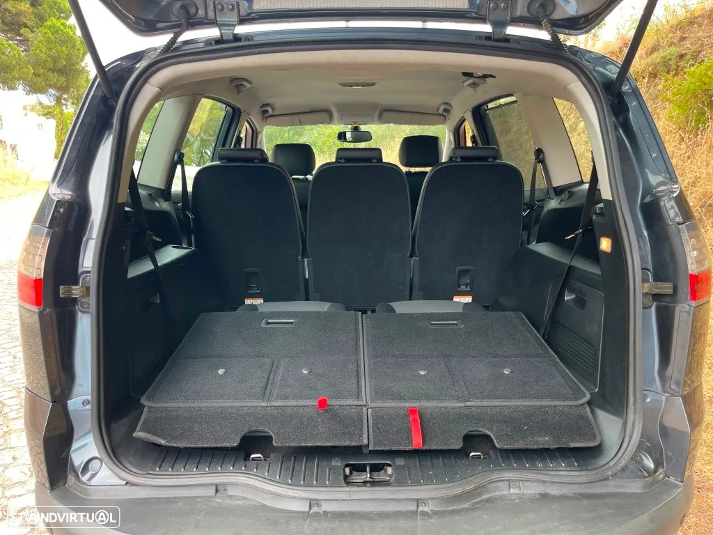 Ford S-Max 1.8 TDCi Titanium 7L - 45