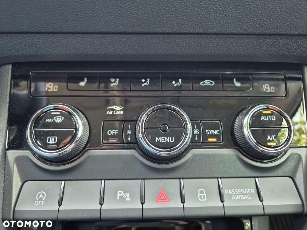 Skoda Karoq 1.5 TSI ACT Selection DSG - 23