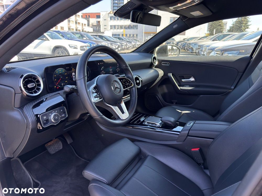 Mercedes-Benz Klasa A 180 7G-DCT - 13