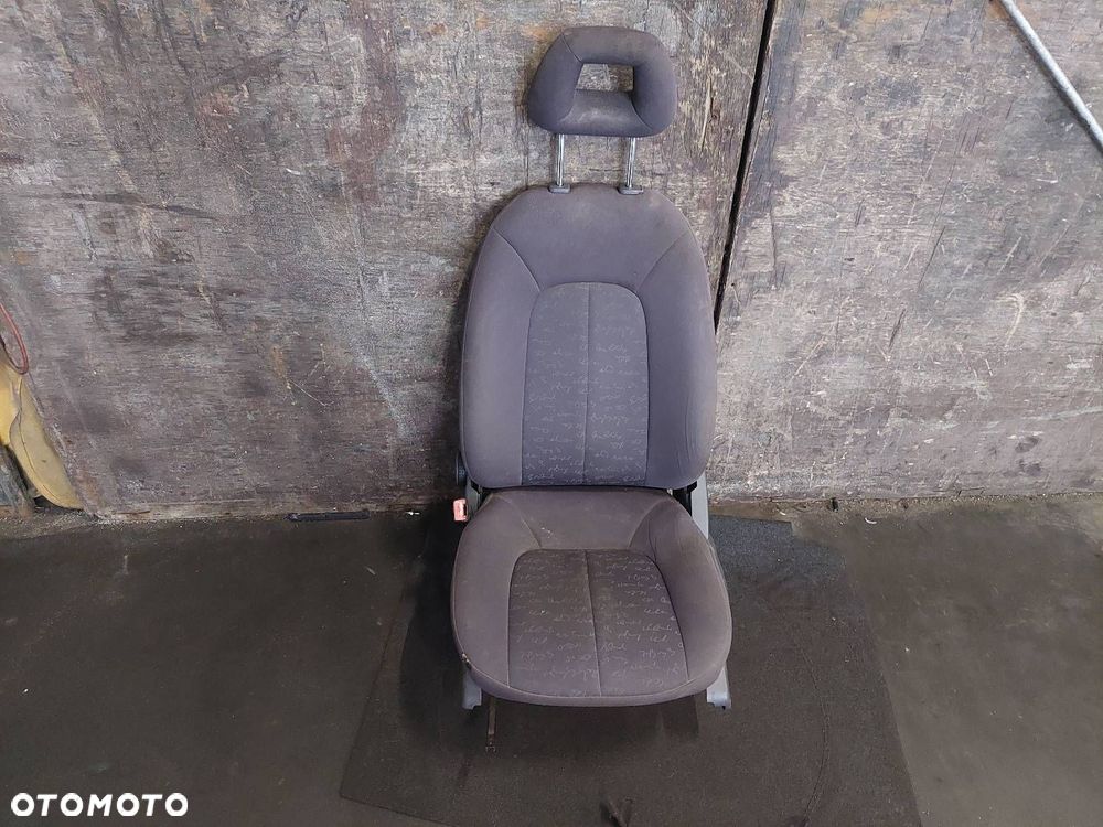 FOTEL LEWY PRZÓD KIEROWCY MERCEDES-BENZ W168 A KLASA - 1