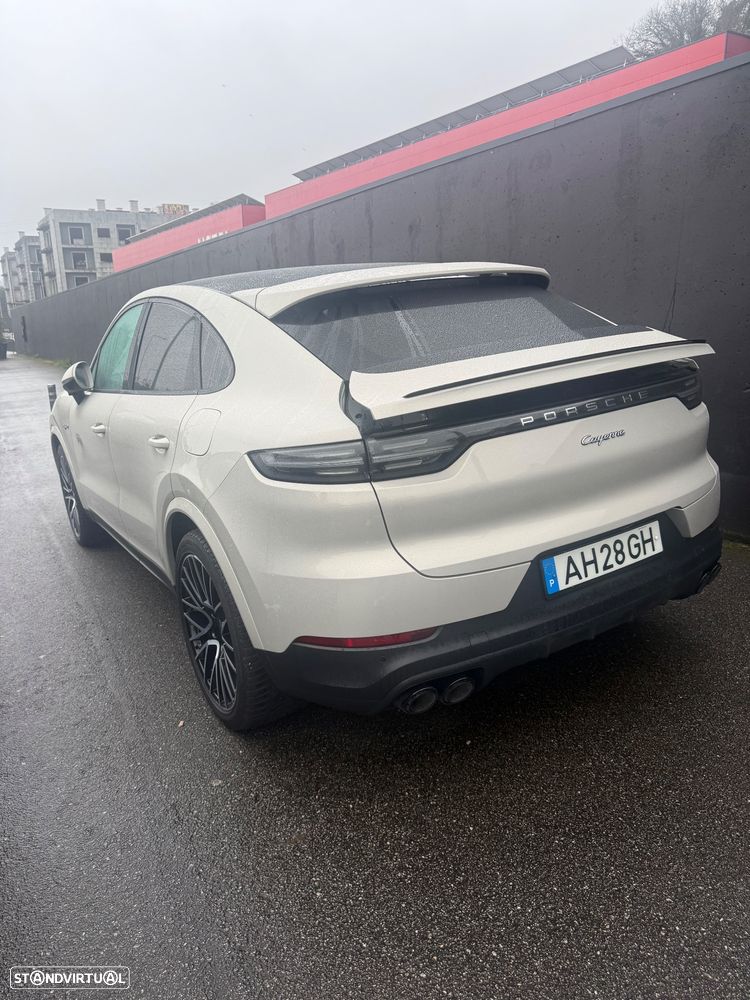 Porsche Cayenne Coupé E-Hybrid - 4