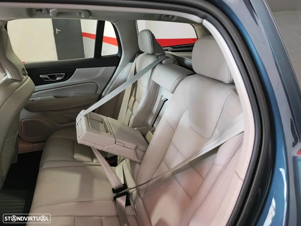 Volvo V60 2.0 T6 AWD TE Inscription - 6