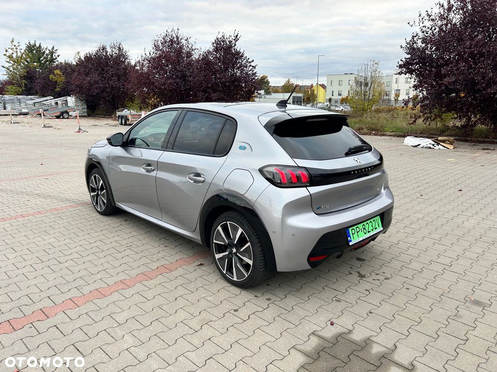 Peugeot 208 Elektromotor 136 GT - 8