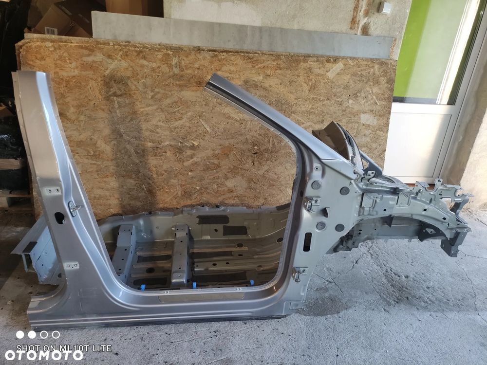 ĆWIARTKA PODŁUŻNICA SŁUPEK PRAWY PRZÓD DS7 CROSSBACK PERFORMANCE LIFT 22 ROK LAKIER KCA