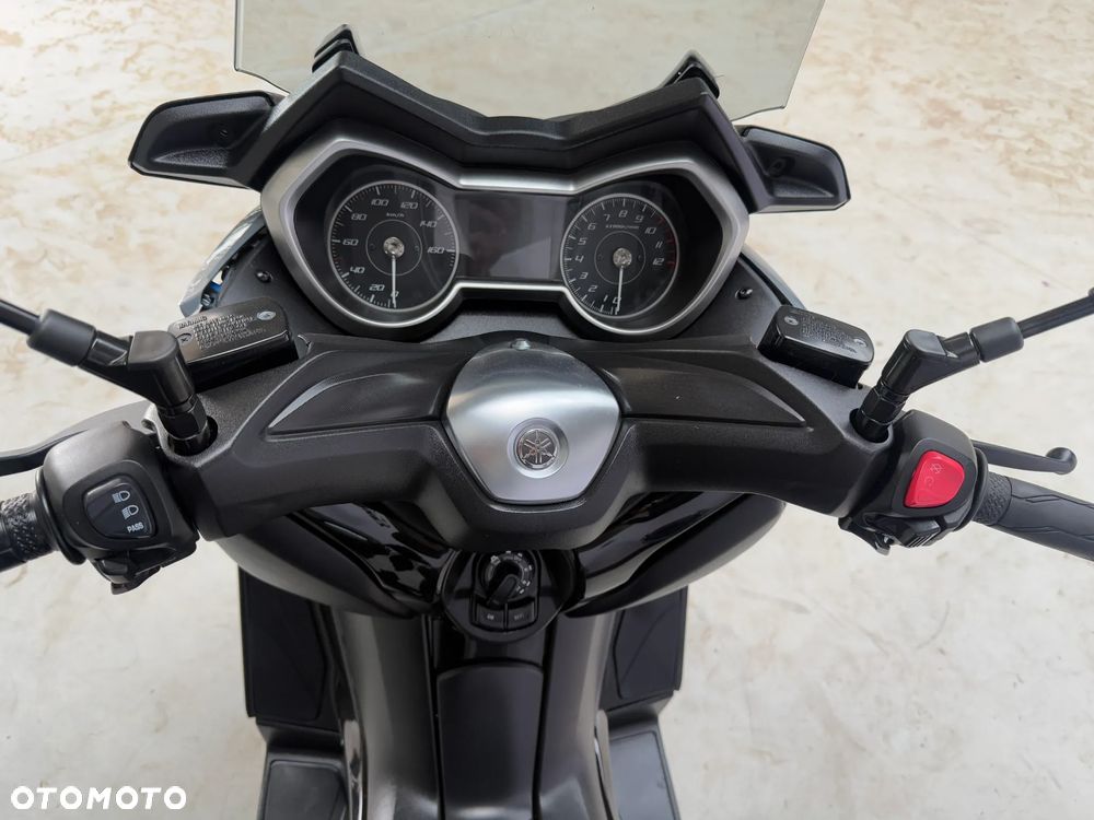 Yamaha X-max - 8
