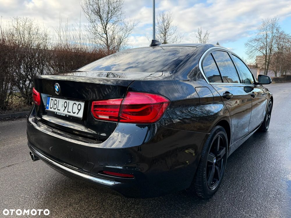 BMW Seria 3 320d Edition Luxury Line Purity - 4