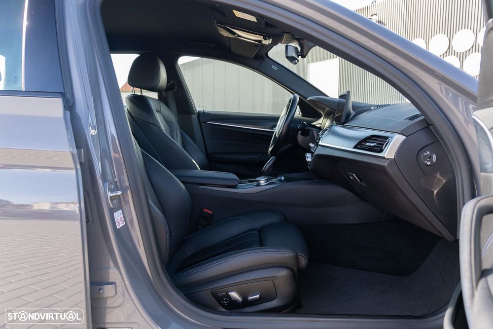 BMW 520 e Pack M - 16