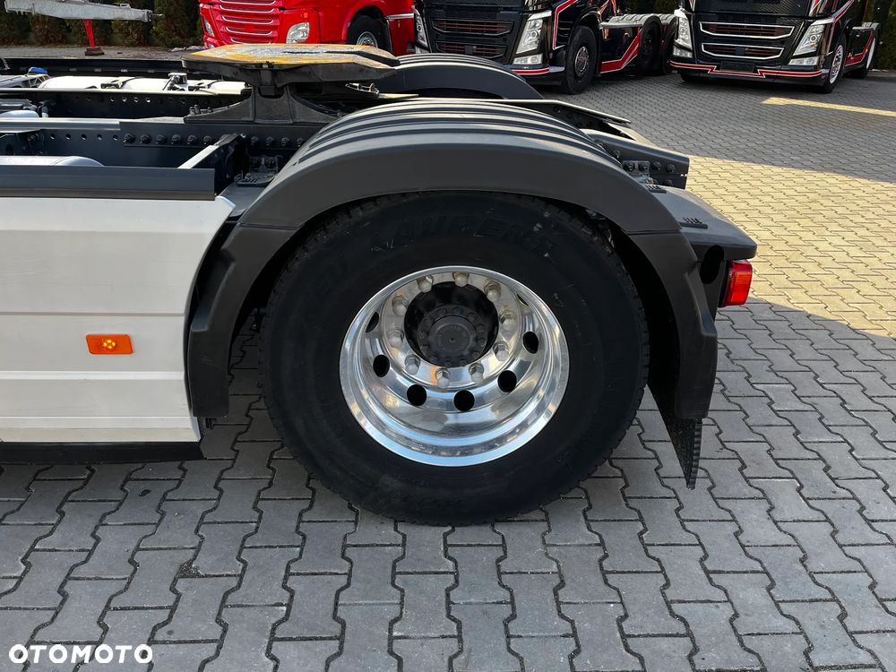 Volvo FH 460 VIN : ** MB32**  PRODUKCJA 11/2020 SPROWADZONE Z FRANCJI SERWISOWANE  DWA ZBIORNIKI PALIWA LODÓWKA ALU FELGI - 7