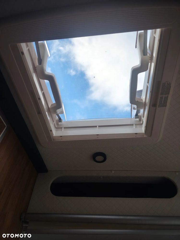 Volkswagen Crafter - 27