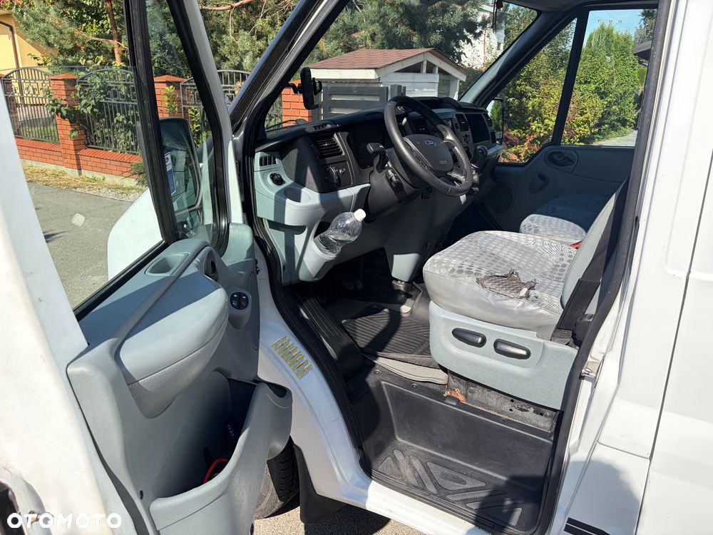 Ford Transit - 6