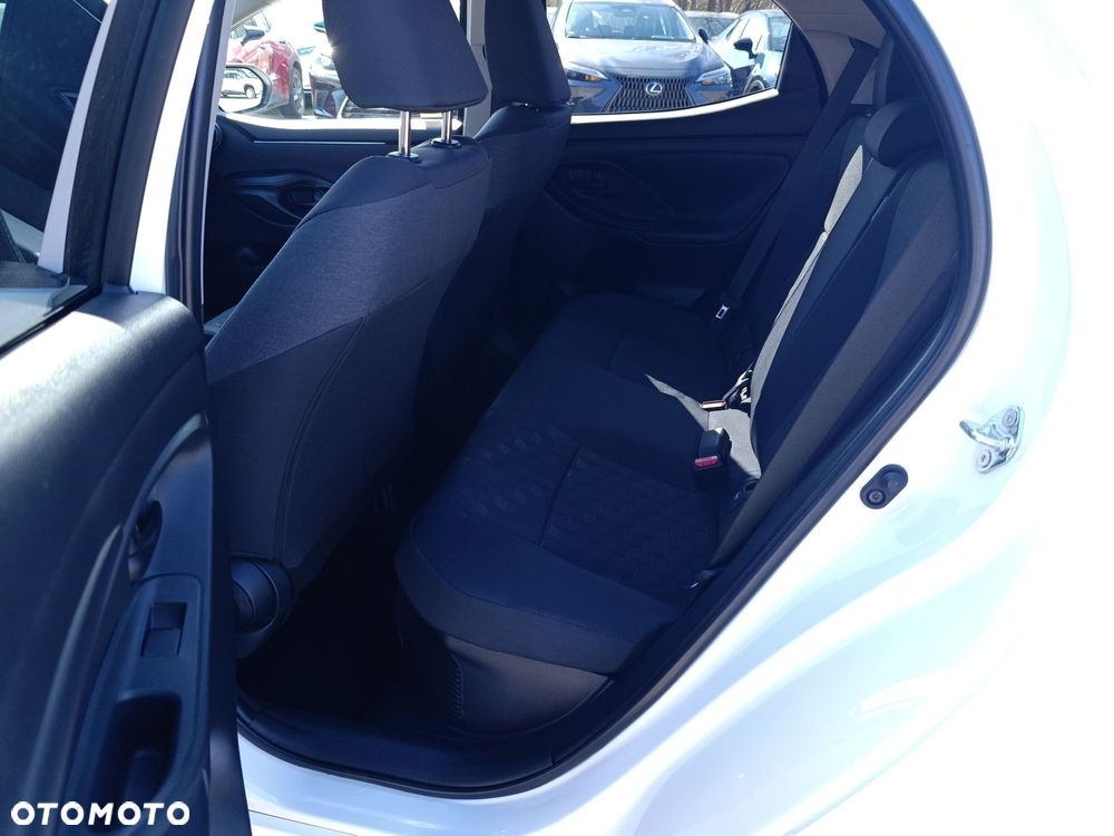 Toyota Yaris - 14