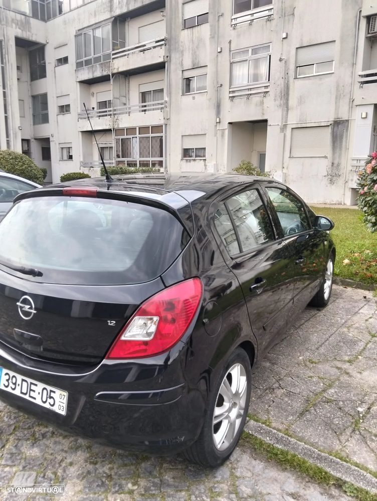 Opel Corsa 1.2 Cosmo - 3