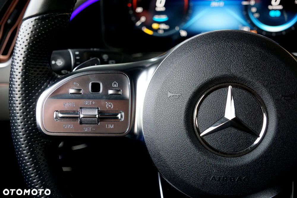 Mercedes-Benz EQC 400 4-Matic Sport - 31