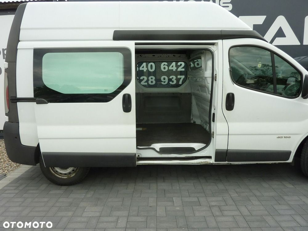 Renault Trafic - 24
