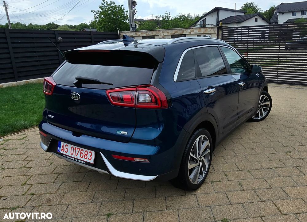 Kia Niro 1.6 GDI 2WD Aut. Vision - 4
