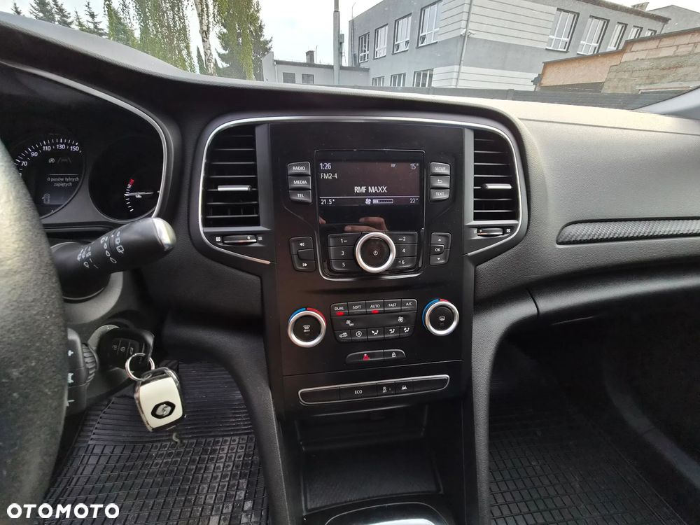 Renault Megane ENERGY TCe 100 LIMITED - 9