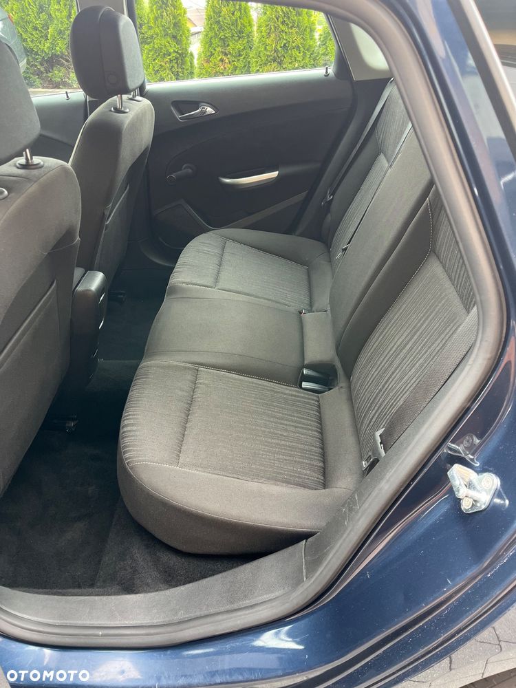 Opel Astra - 13
