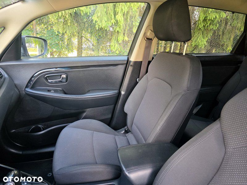 Kia Carens 2.0 GDI Automatik Spirit - 17