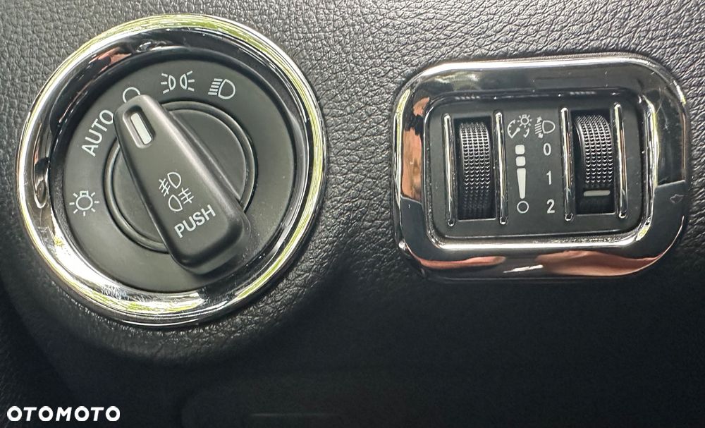 Fiat Freemont 3.6 V6 Lounge - 19