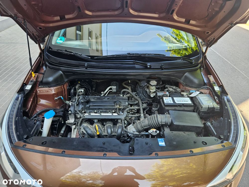 Hyundai i20 1.2 Pure - 19