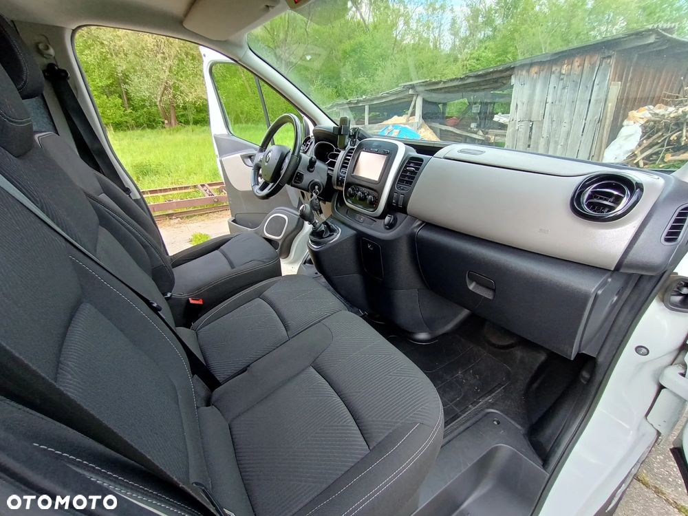 Renault Trafic L2H1 1.6 diesel 140kM 2014rok WEBASTO, CZUJNIKI PARKOWANIA, HAK, BAGAŻNIK DACHOWY, drzwi przesuwne z obu stron, stan BDB, BEZWPADKOWY! - 6