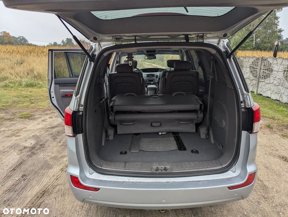 SsangYong/KGM Rodius 2.0 e-XDi200 Quartz - 17
