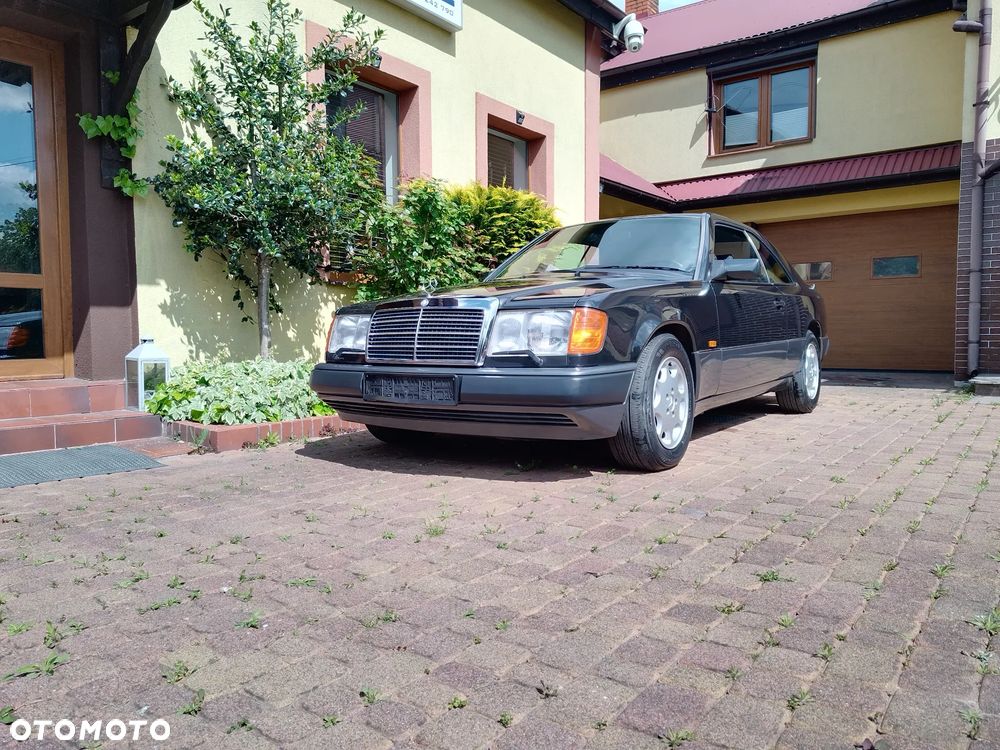 Mercedes-Benz W124 (1984-1993) - 23