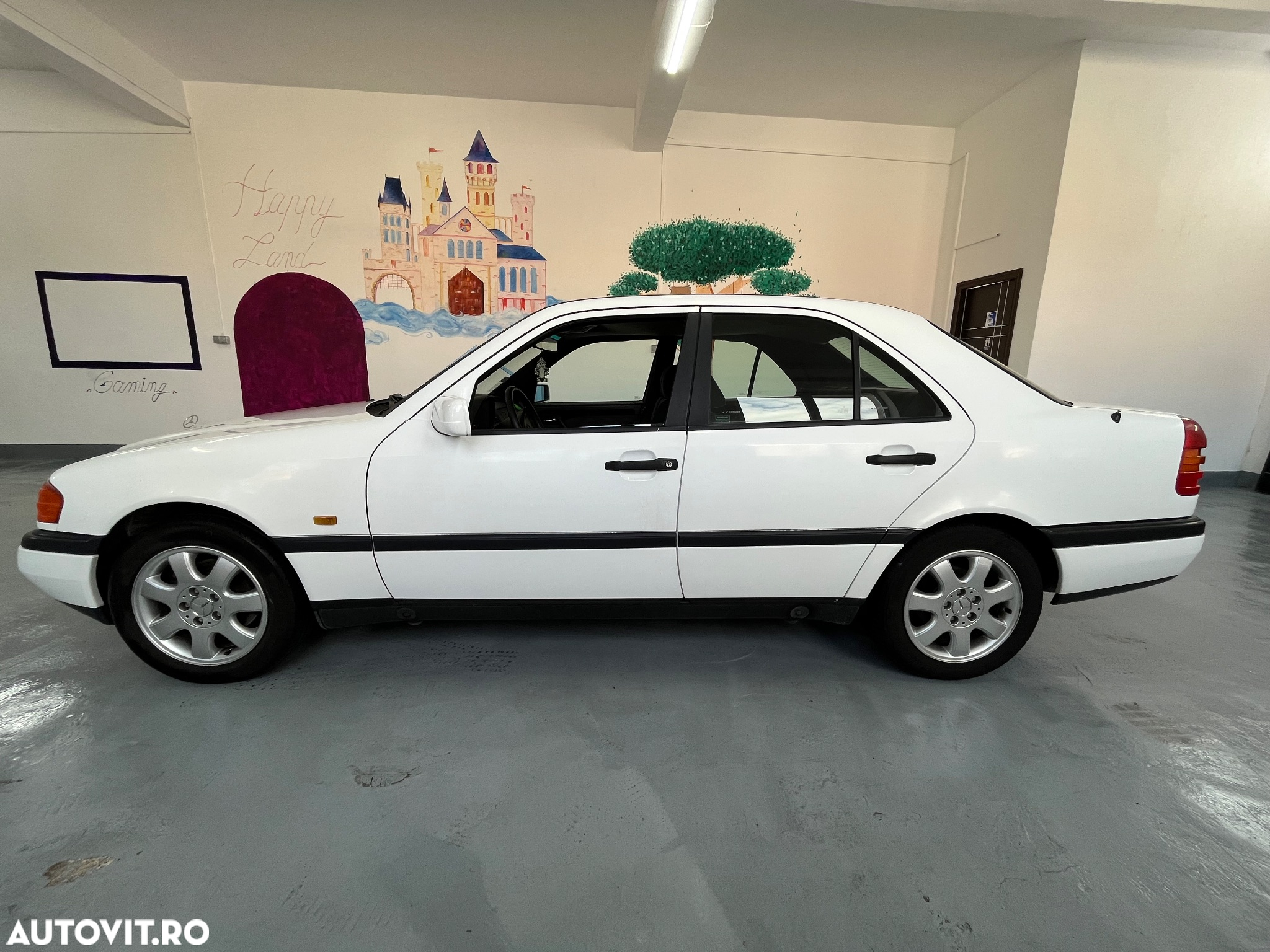 Mercedes-Benz C - 3