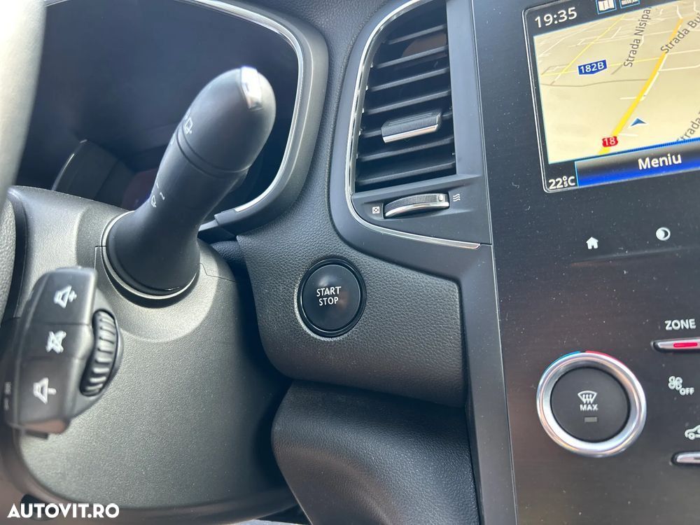 Renault Megane TCe 115 GPF ZEN - 26