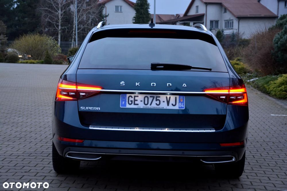 Skoda Superb 2.0 TDI DSG L&K - 38