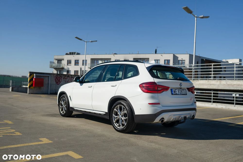 BMW X3 xDrive20i Advantage sport - 1