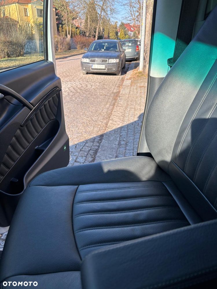 Mercedes-Benz Viano 3.0 CDI Ambiente (d³ugi) - 19