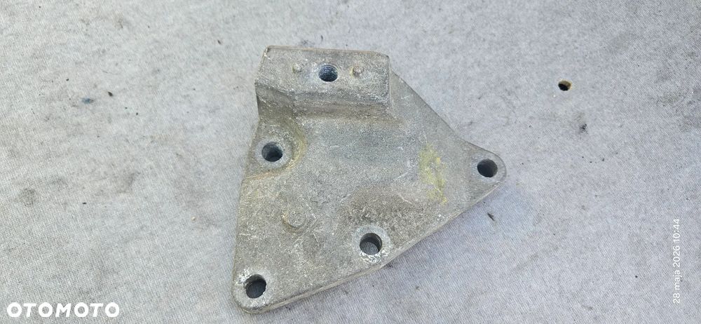 Łapa wspornik skrzyni Ford Mondeo Mk4 2,0 TDCI 6G91-7M125-MA - 1