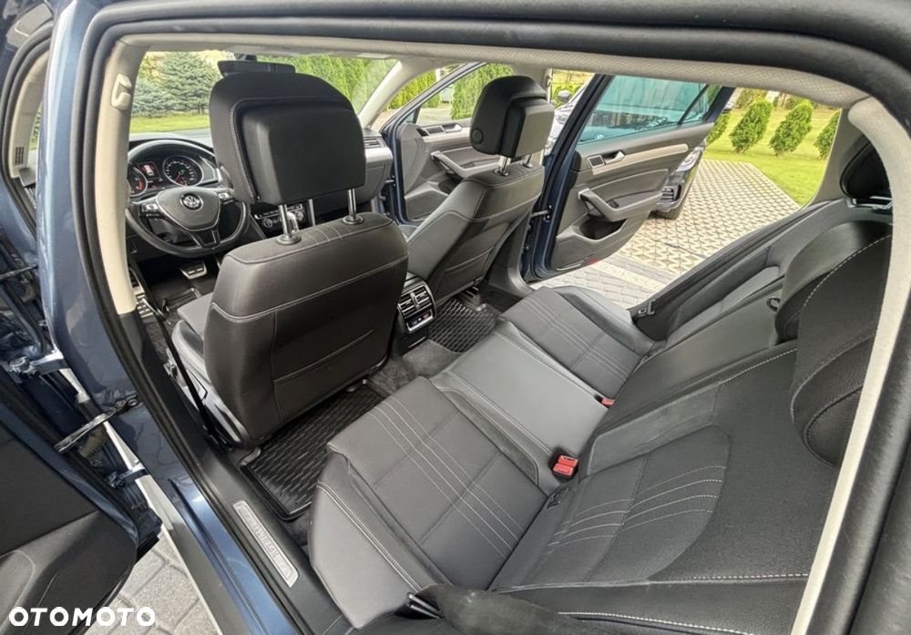 Volkswagen Passat Alltrack 2.0 TDI SCR 4Motion DSG - 12