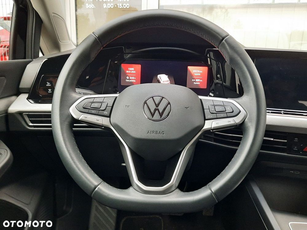 Volkswagen Golf VIII 1.5 eTSI Life DSG - 5