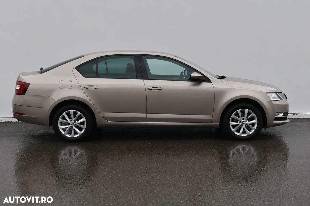 Skoda Octavia - 6