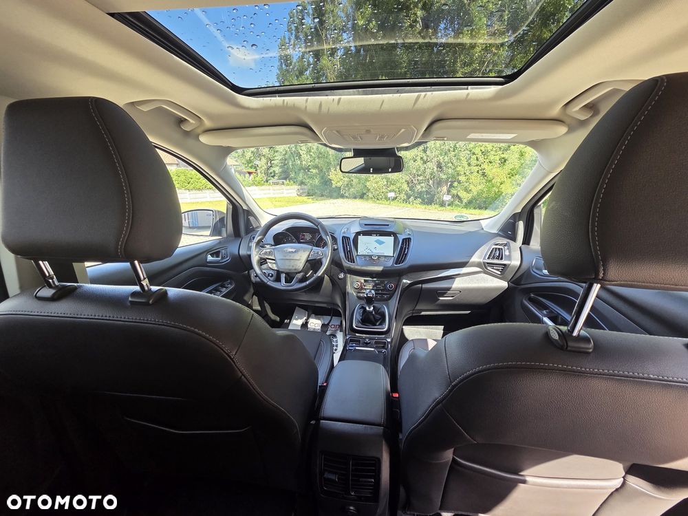 Ford Kuga 2.0 TDCi 2x4 Titanium - 14