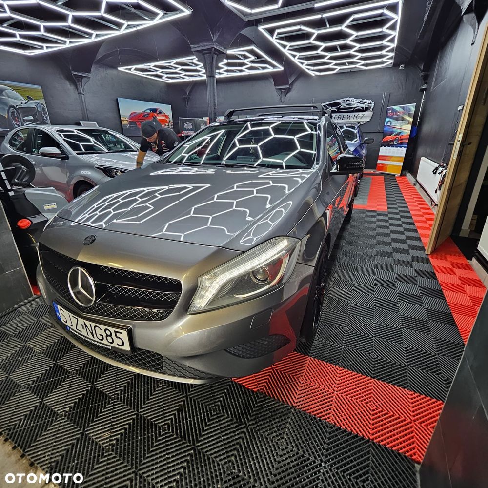 Mercedes-Benz Klasa A 180 (BlueEFFICIENCY) AMG Sport - 2