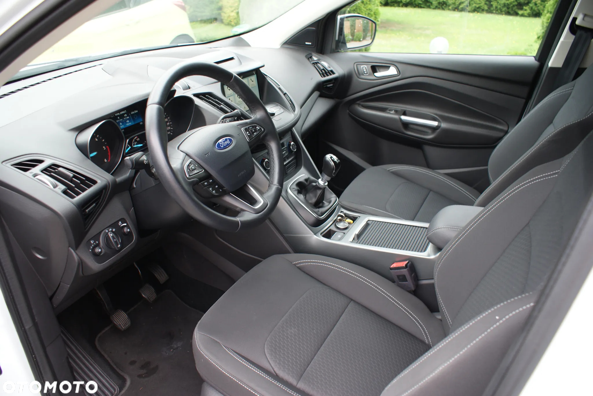 Ford Kuga - 6