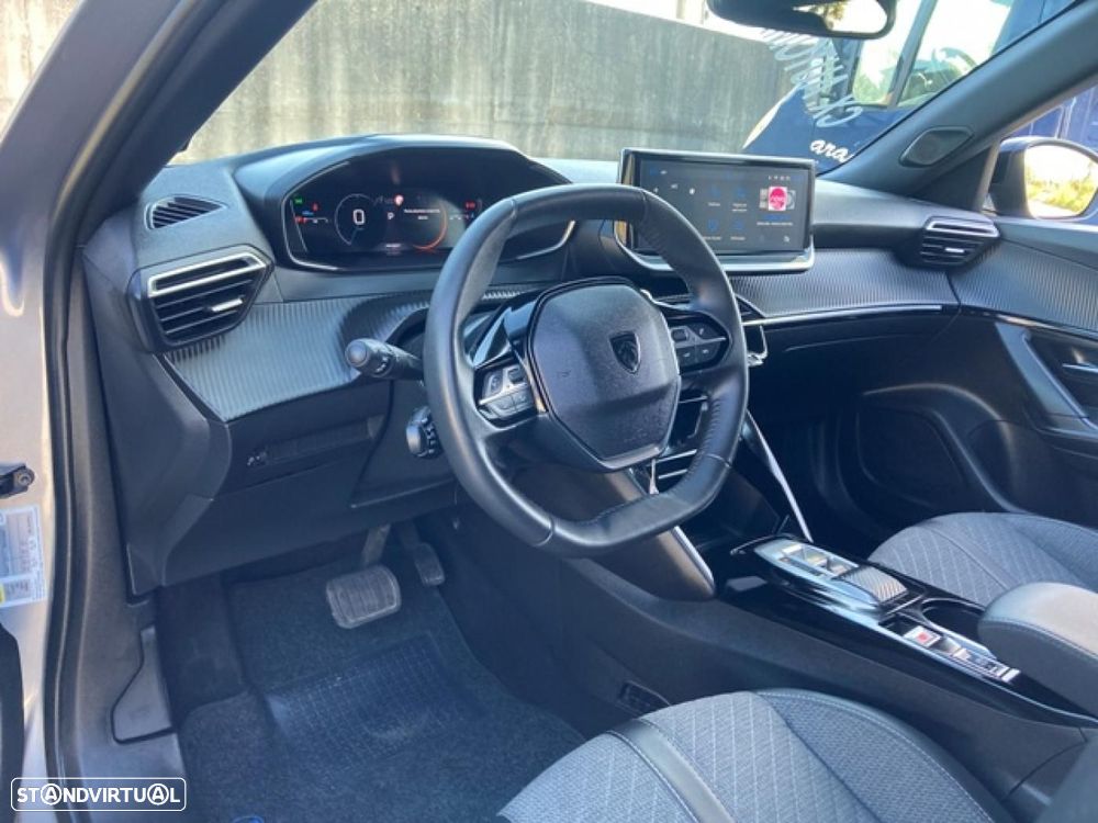 Peugeot 2008 1.2 Hybrid Allure e-DCS6 - 16