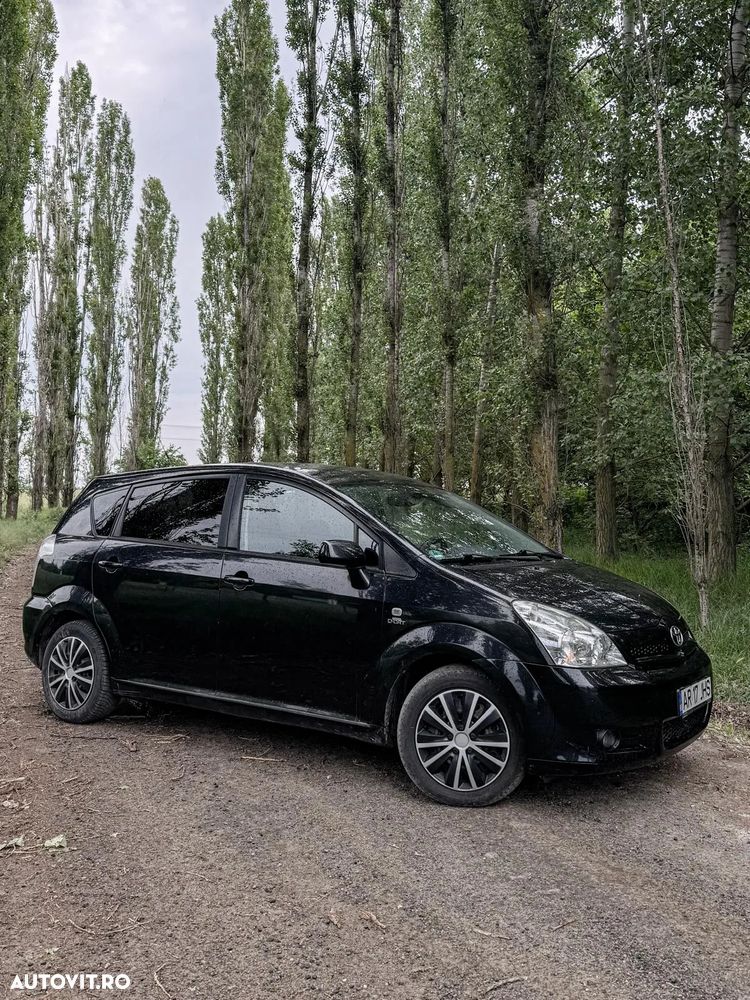Toyota Corolla Verso - 3