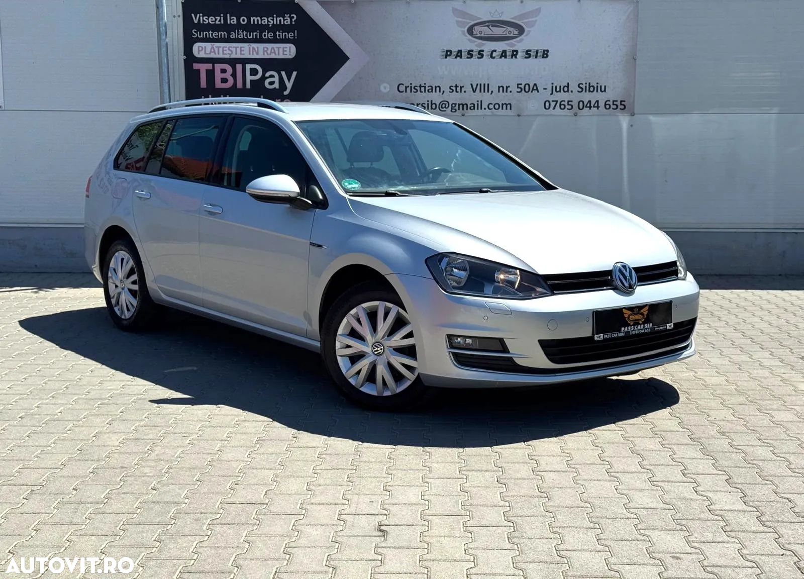 Volkswagen Golf 1.6 TDI BlueMotion Technology Lounge - 3